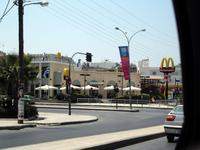 McDonalds gibts fast berall: Heraklion